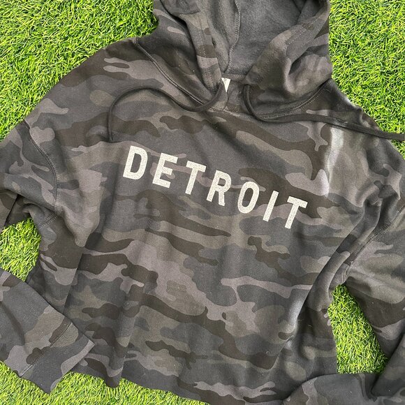 NEW Detroit Cropped Camo Glitter Hoodie - Picture 1 of 5